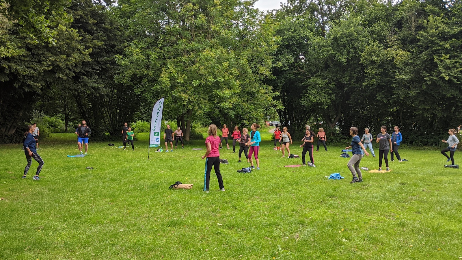 “Sport im Park” startet in Ovenhausen und Höxter 