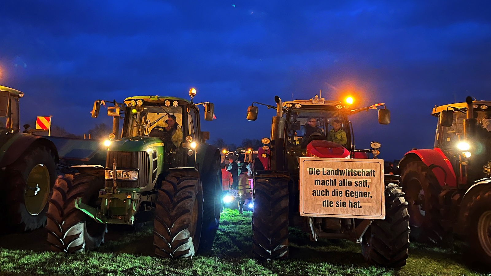 Landwirte planen Blinklicht-Konzert am Demo-Montag