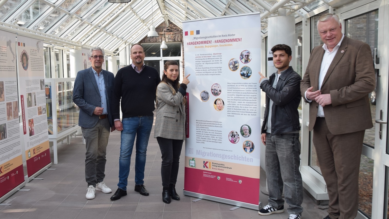 Wanderausstellung „Migrationsgeschichten im Kreis Höxter“ im Stadthaus Höxter